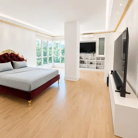 Appartamento Luxury Executive In Blloku *